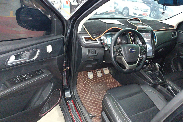 SWM X2 2017 imagen de coche #16