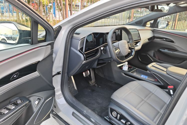 HongQi EH7 2024 car image #16