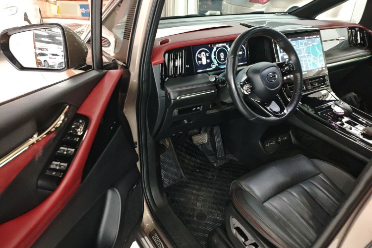 GAC Trumpchi M8 2023 car image #16