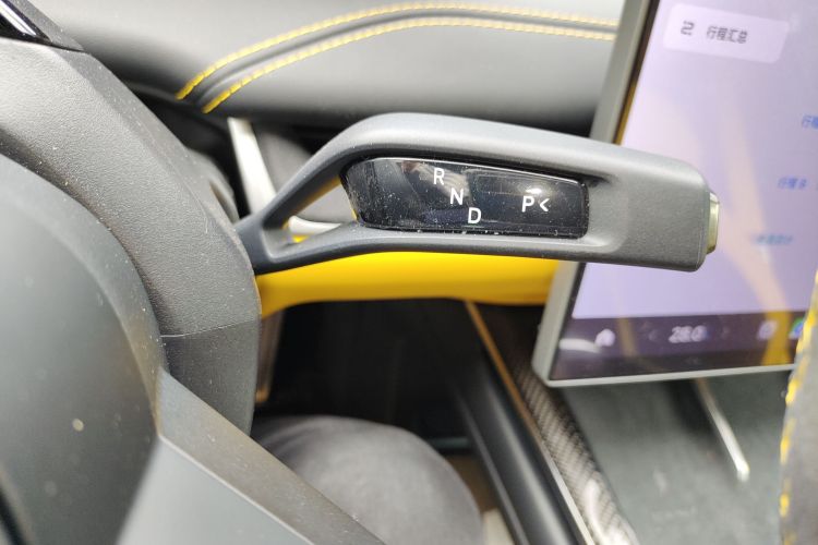 小米汽车 小米SU7 Ultra 2025 汽车图片 #16