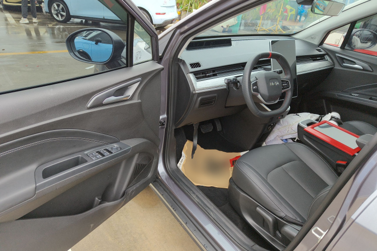 哪吒汽车 哪吒AYA 2024 汽车图片 #16