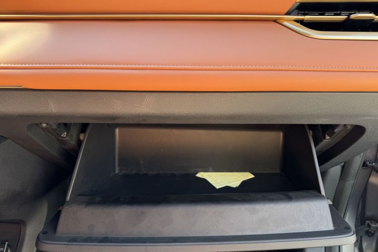 哪吒汽车 哪吒X 2024 汽车图片 #16