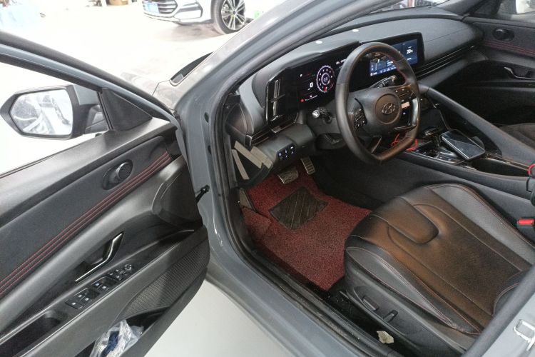 Hyundai Elantra EV 2022 car image #16