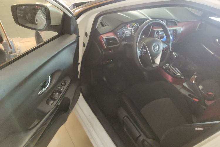 日产 蓝鸟经典 2018 汽车图片 #16