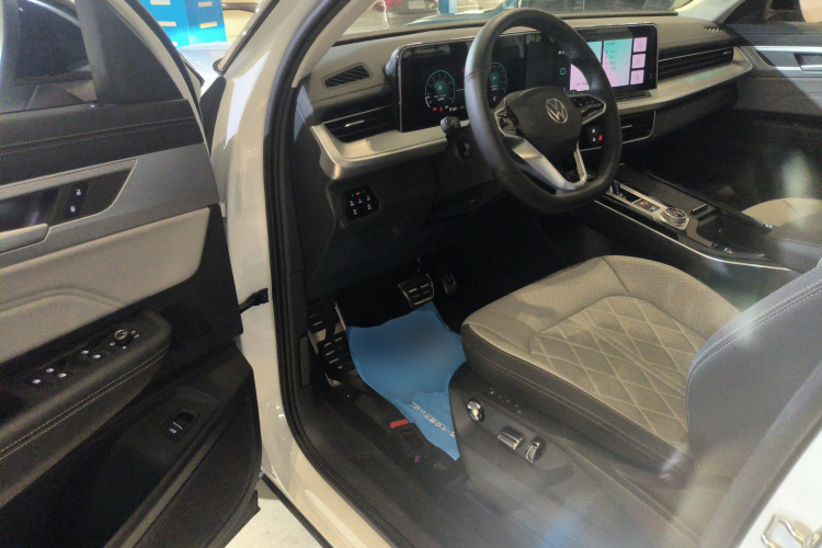 Volkswagen Tavendor 2024 #16 Volkswagen Tavendor 2024 car image #16