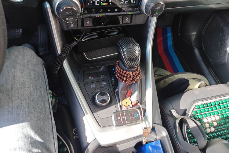 Toyota Wildlander New Energy 2021 car image #16