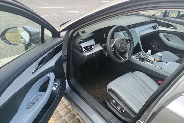 HongQi H5 PHEV 2025 #16 HongQi H5 PHEV 2025 immagine di auto #16