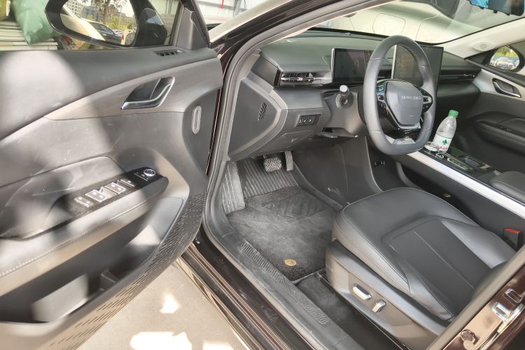 Wuling Starlight 730 New Energy 2023 صورة سيارة #16