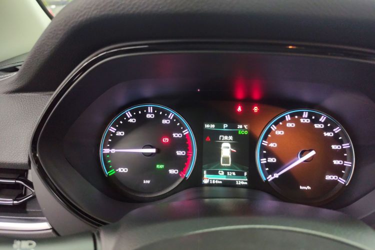 2025 car image #16