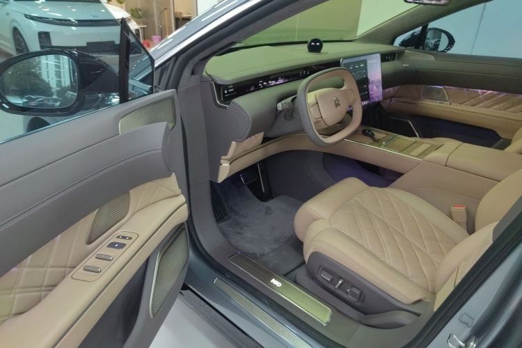 蔚来 蔚来ET9 2025 汽车图片 #16