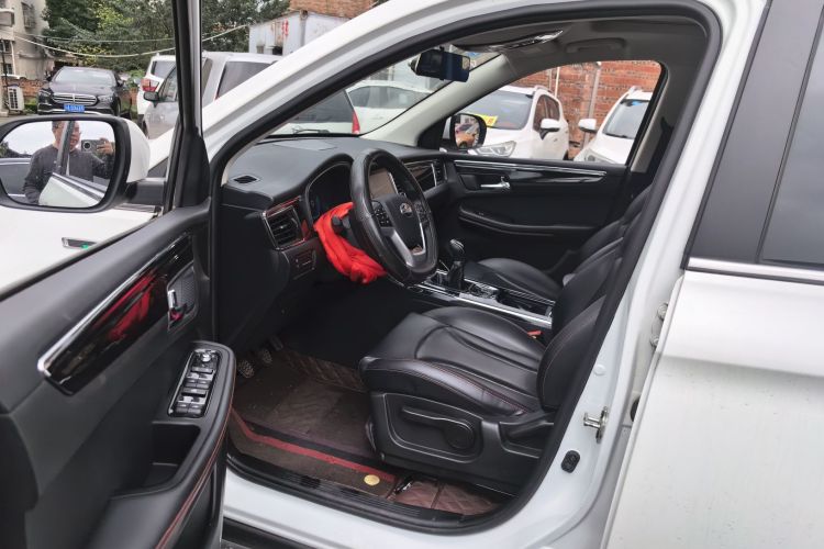 SWM斯威汽车 SWM斯威大虎 2019 汽车图片 #16