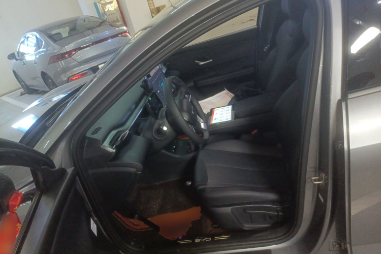 BYD e7 2025 #16 BYD e7 2025 car image #16