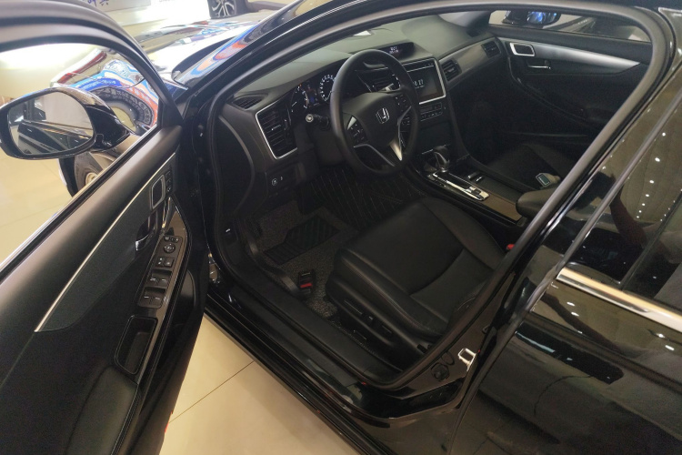 Honda Spirior 2017 car image #16