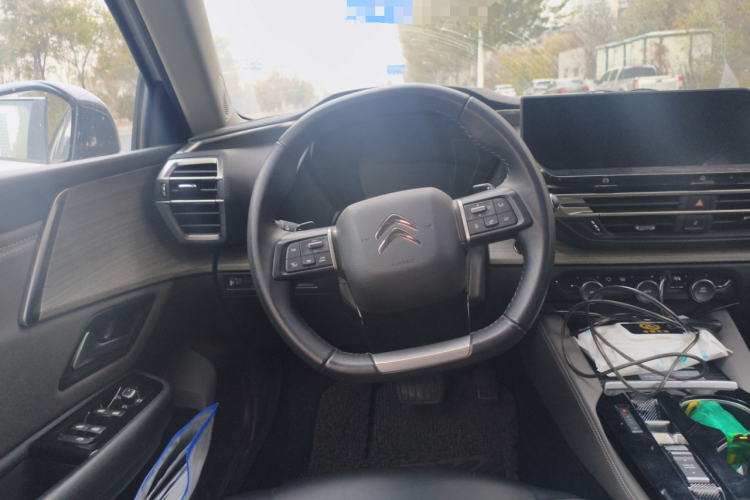 Citroen C5 X 2023 car image #16