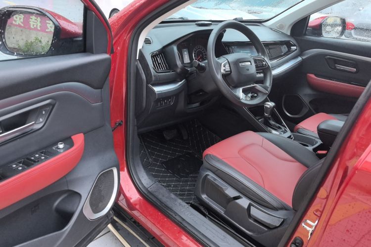 Haval H2s 2018 #16 Haval H2s 2018 car image #16