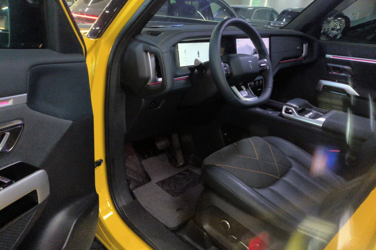 Deepal G318 2025 car image #16