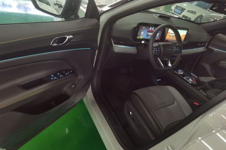 Ford Equator Sport New Energy 2025 car image #16