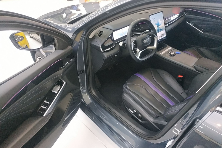 GEELY PrefaceL 2024 car image #16