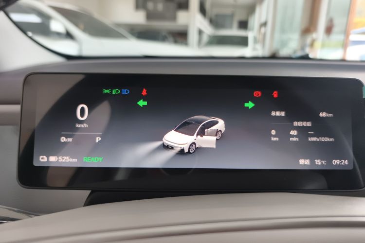 零跑汽车 零跑B01 2025 汽车图片 #16