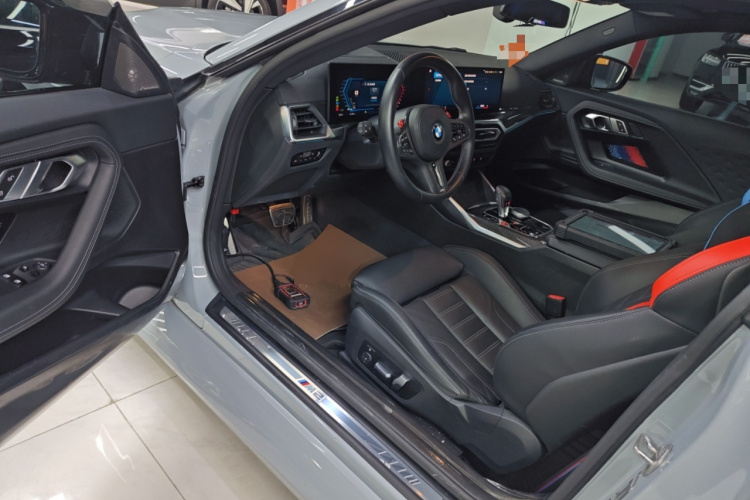 BMW M235L 2024 #16 BMW M235L 2024 immagine di auto #16