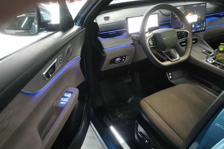 Chery Tiggo8 PLUS C-DM 2024 car image #16