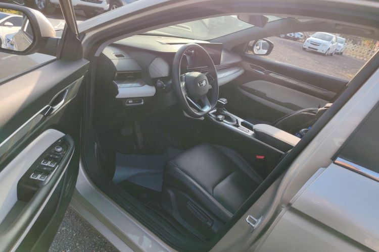 GEELY Emgrand L 2022 immagine di auto #16