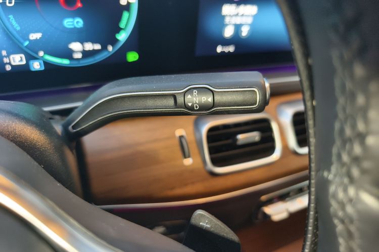 Mercedes-Benz GLE Class New Energy 2022 imagem de carro #16