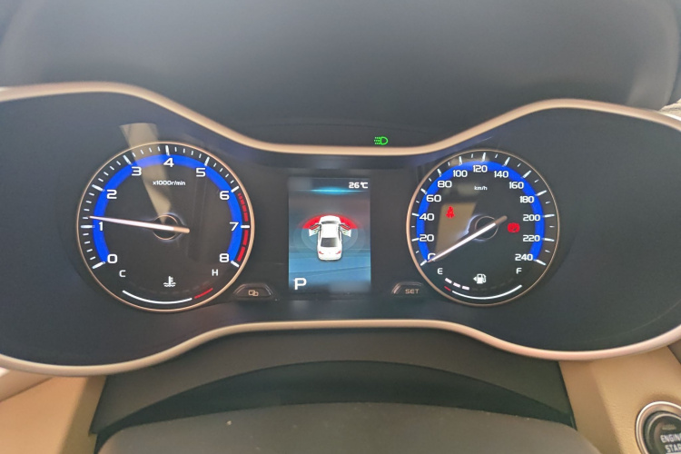 GEELY Emgrand 2018 car image #16