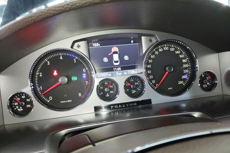 Volkswagen Pheaton 2016 imagen de coche #16