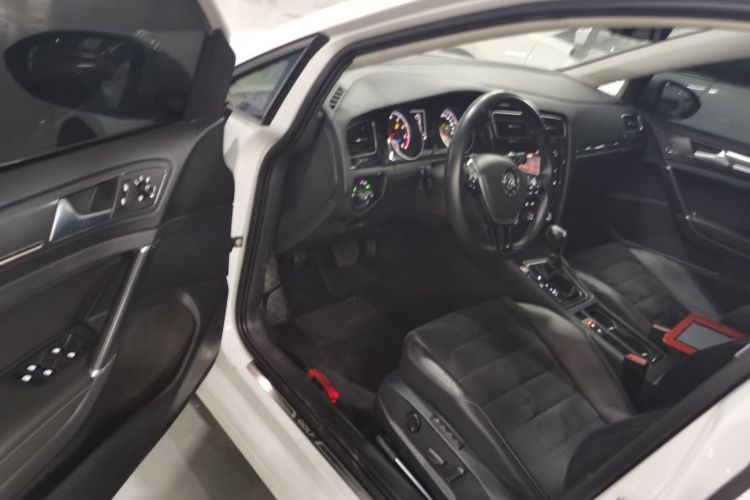 Volkswagen Golf 2019 #16 Volkswagen Golf 2019 car image #16