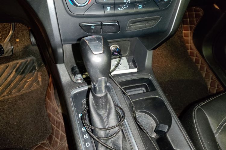 Ford Kuga 2017 car image #16