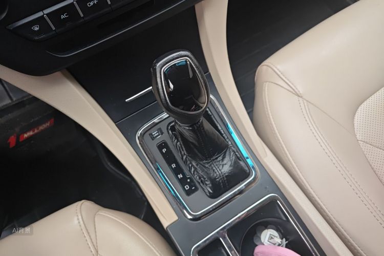 GEELY Emgrand 2017 car image #16
