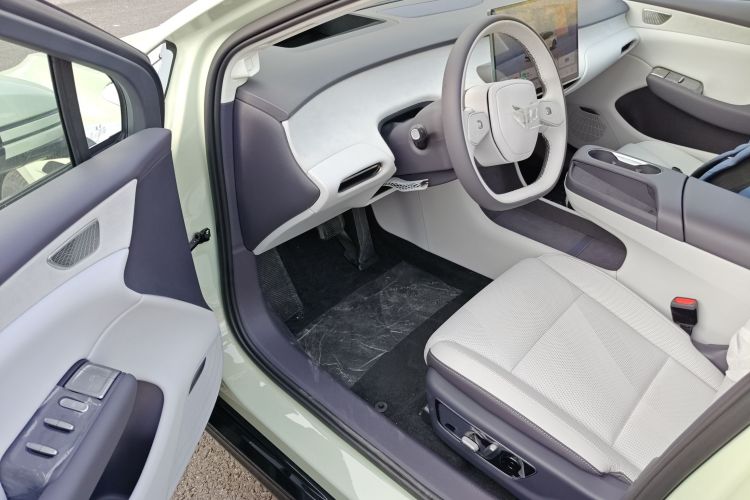 HongQi TianGong 05 2025 #16 HongQi TianGong 05 2025 car image #16