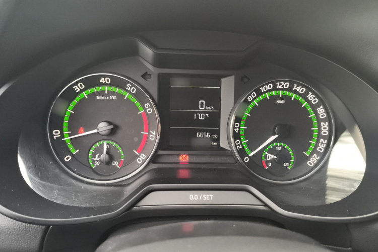 Skoda Octavia 2019 car image #16