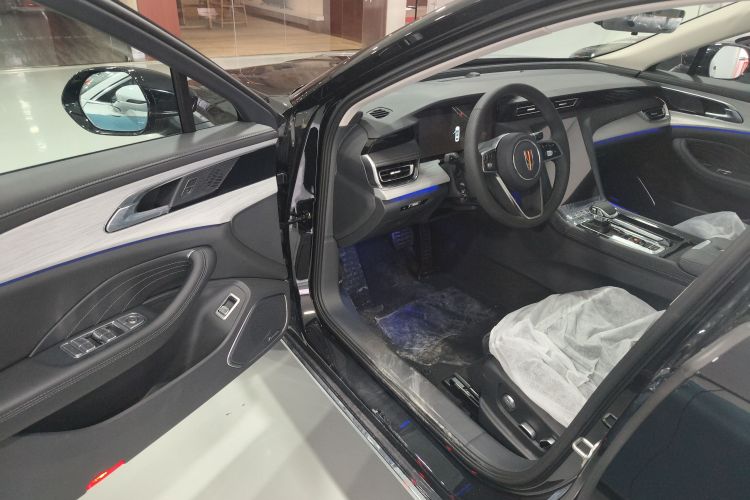 HongQi H5 PHEV 2025 #16 HongQi H5 PHEV 2025 car image #16