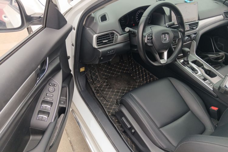 BYD F3R 2022 #16 BYD F3R 2022 car image #16