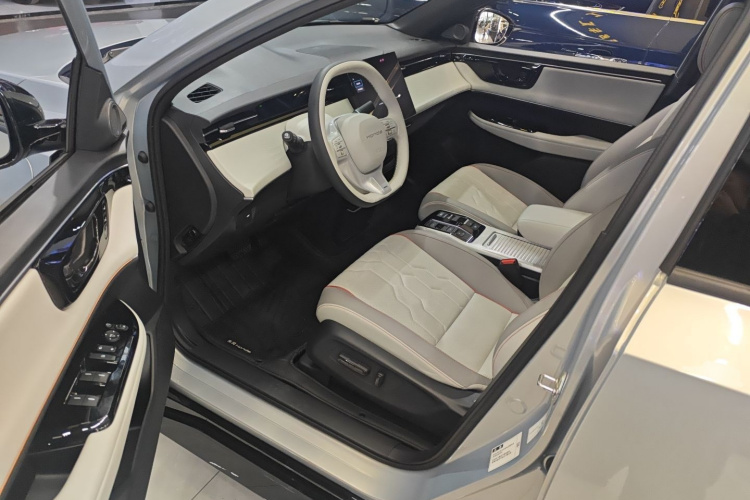 Honda e:NS2 2024 immagine di auto #16