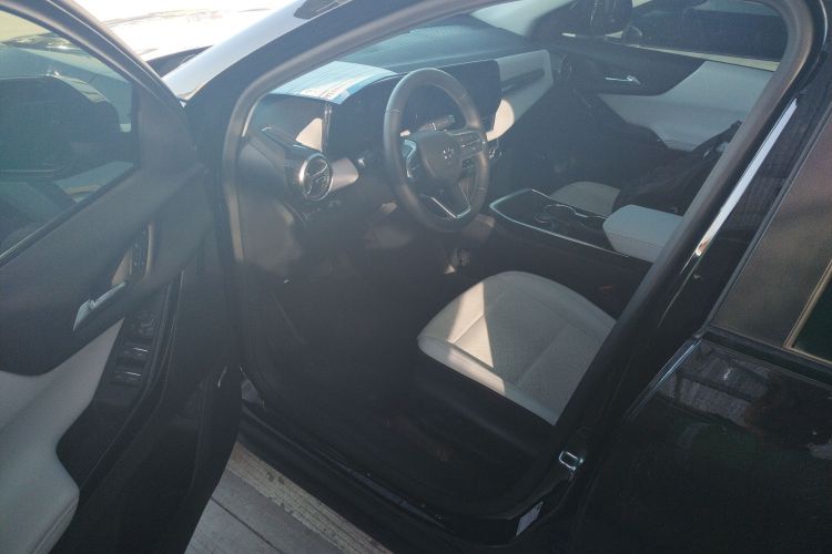 Chevrolet Equinox Plus 2024 #16 Chevrolet Equinox Plus 2024 car image #16