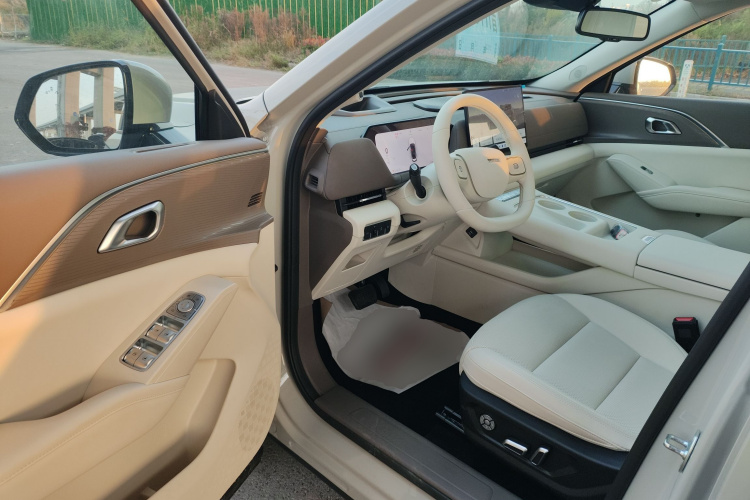 Haval Fierce Dragon MAX 2025 car image #16