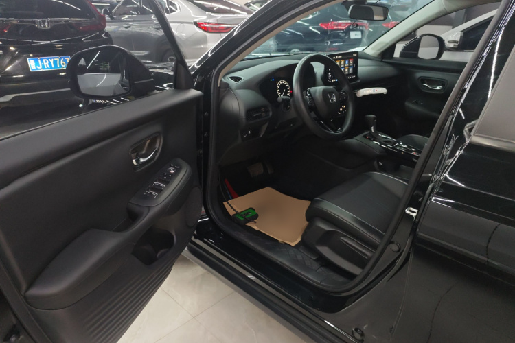 Honda HR-V 2024 изображение автомобиля #16