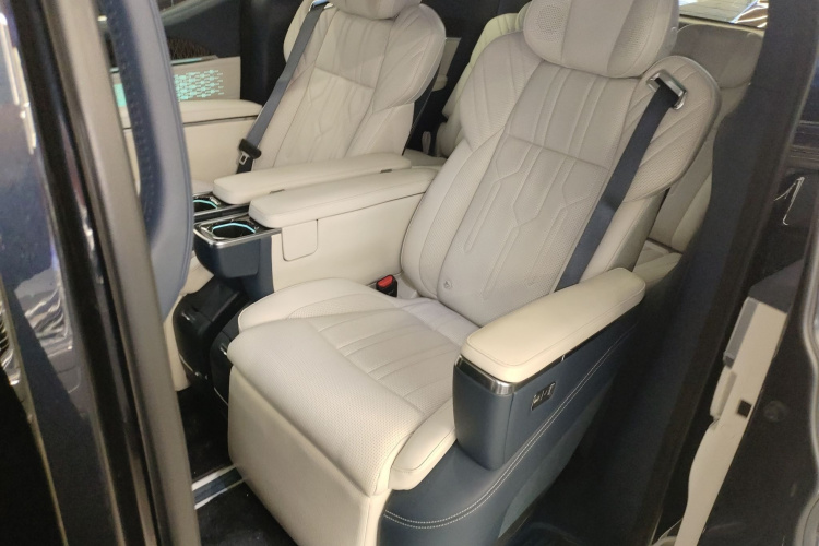 Volkswagen Phideon 2023 car image #16