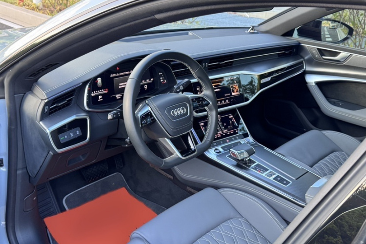 Audi A7L 2024 immagine di auto #16