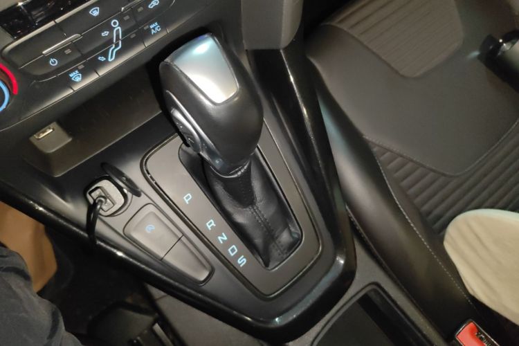Ford Focus 2016 #16 Ford Focus 2016 car image #16