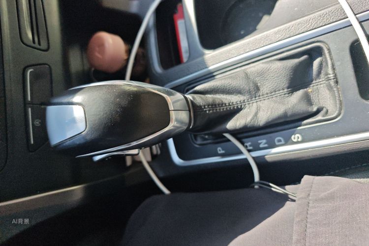 Ford Kuga 2019 #16 Ford Kuga 2019 car image #16