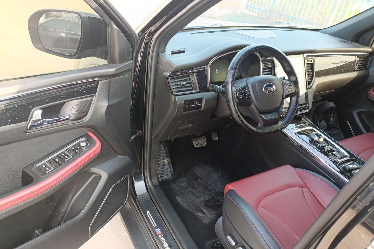 SWM斯威汽车 SWM斯威G05 2022 汽车图片 #16