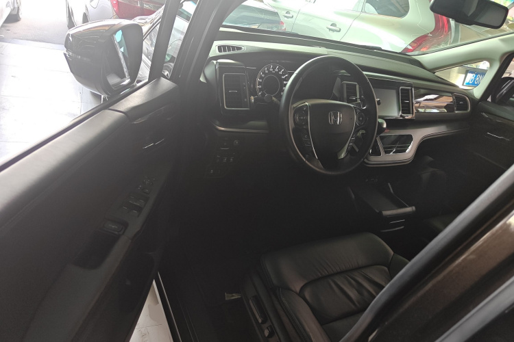 Honda Elysion 2018 car image #16