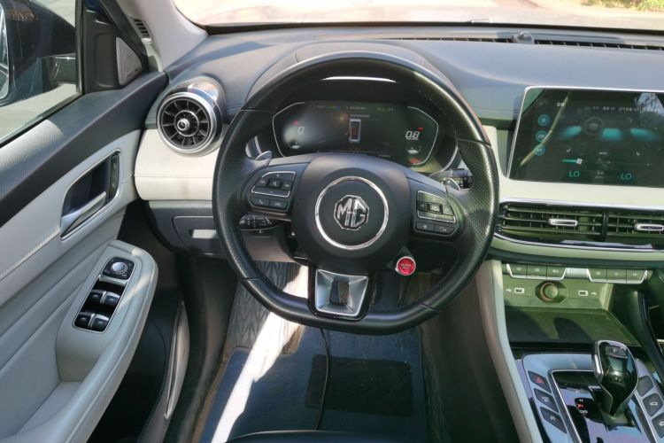 MG Pilot 2023 car image #16