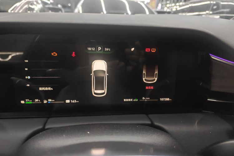 2022 car image #16