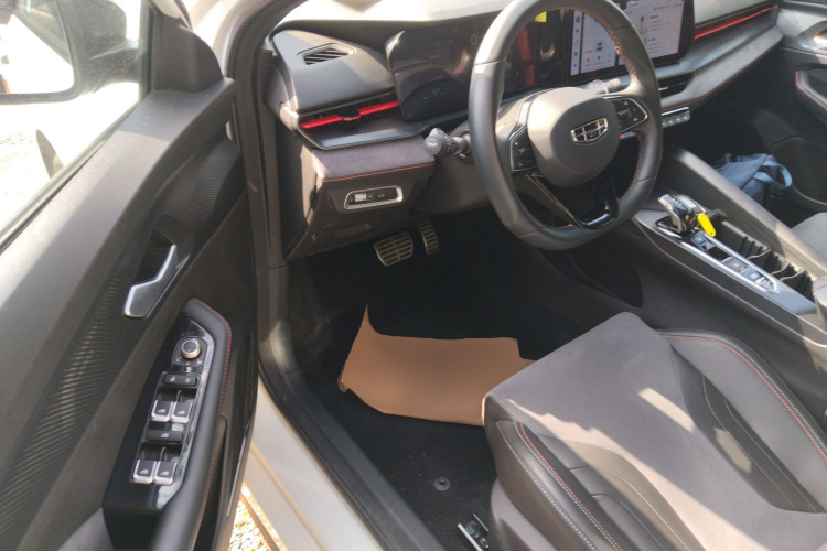 GEELY Binray 2024 car image #16
