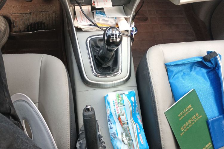 Forthing S500 2017 car image #16